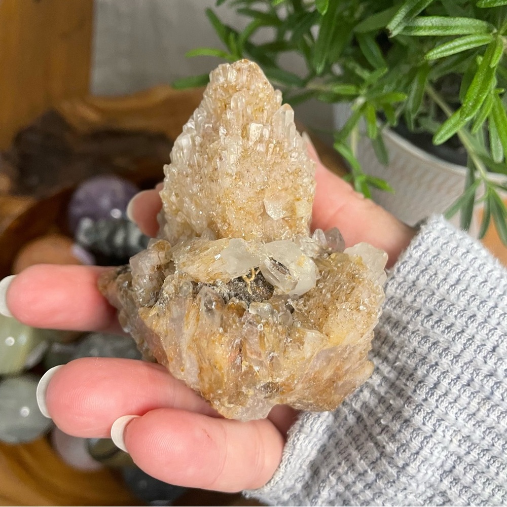 Natural Crystal Cluster beautiful self sanding library quartz from South Africa